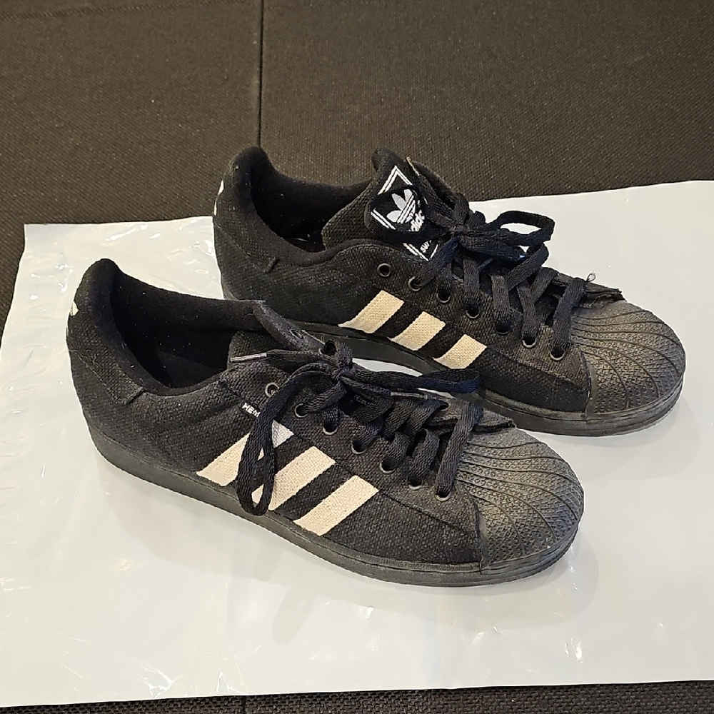 Adidas Classic Superstar Black Shelltoe Sneakers with White Stripes Mens 11